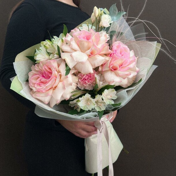 Розы французские, артикул F1406555 - 4650 рублей, доставка по городу. Flawery - доставка цветов