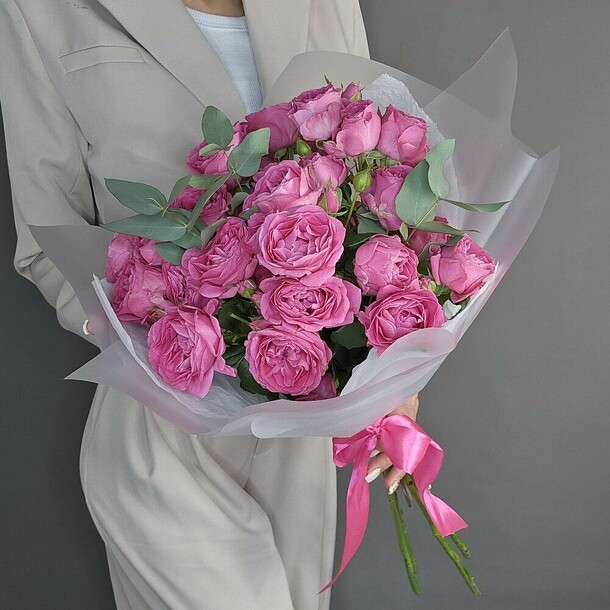 Букет кустовых роз мисти баблс, артикул F1409061 - 8500 рублей, доставка по городу. Flawery - доставка цветов