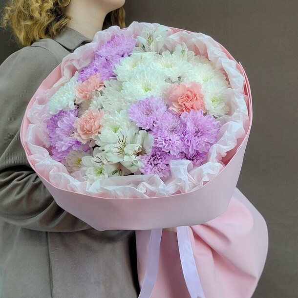 Хризантемы, диантусы и альстрамерия, артикул F1411048 - 4800 рублей, доставка по городу. Flawery - доставка цветов