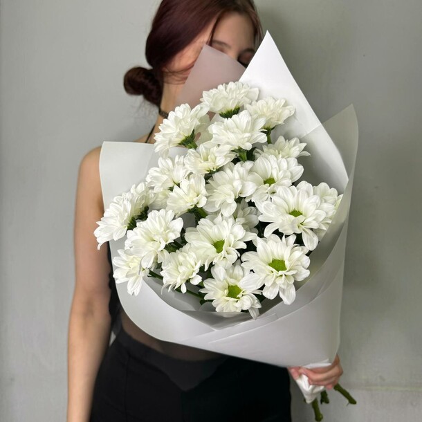 Букет кустовых хризантем, артикул F1433774 - 2500 рублей, доставка по городу. Flawery - доставка цветов