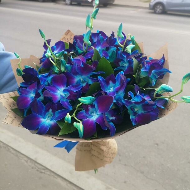 Космос, артикул F1077141 - 5499 рублей, доставка по городу. Flawery - доставка цветов