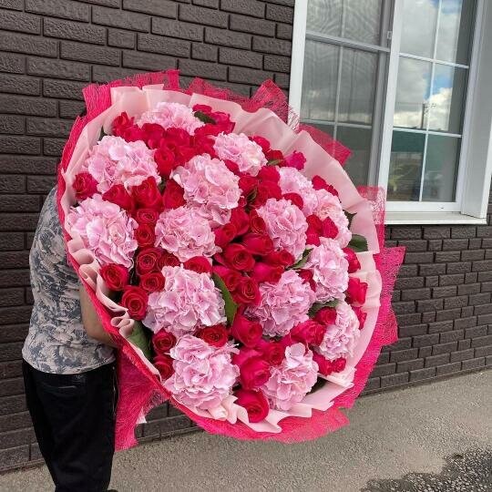 Гигантский букет, артикул F1133262 - 142658 рублей, доставка по городу. Flawery - доставка цветов