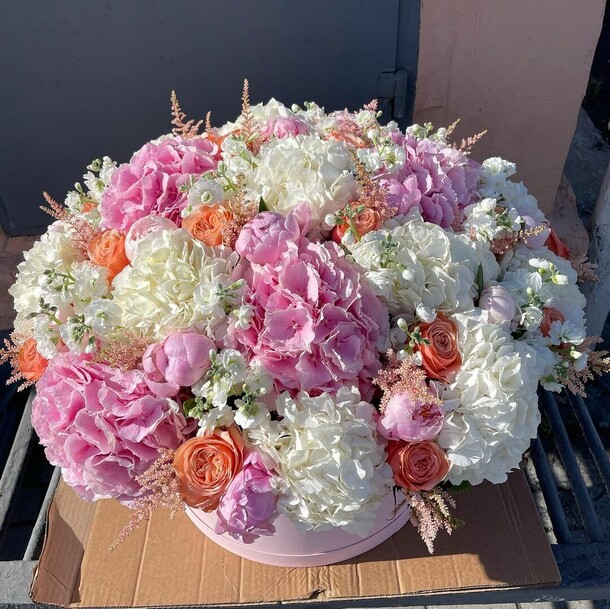 Розовый закат, артикул F1144405 - 58563 рублей, доставка по городу. Flawery - доставка цветов