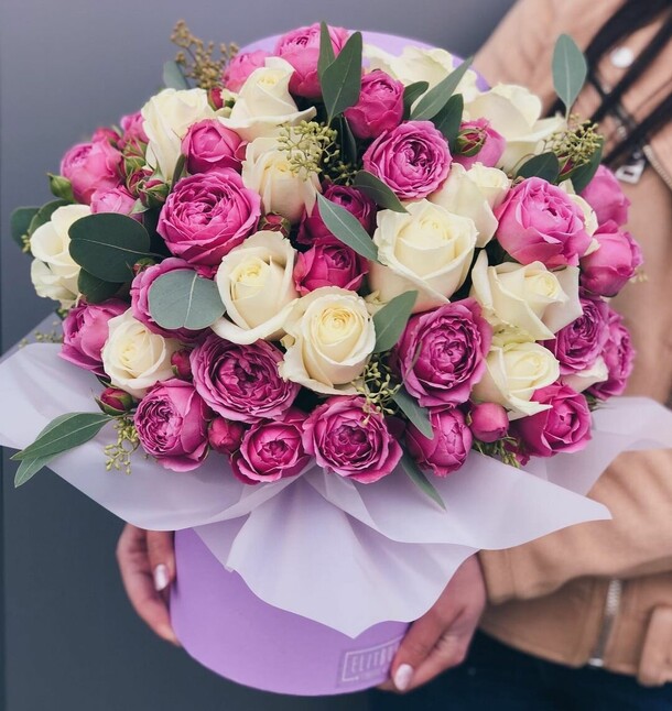 Мадам, артикул F1154208 - 27360 рублей, доставка по городу. Flawery - доставка цветов