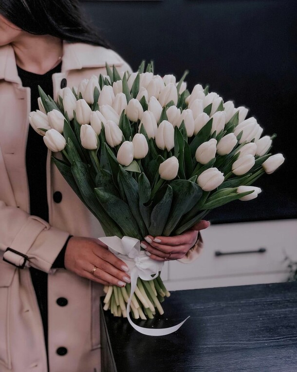 Тюльпаны, артикул F1165316 - 38973 рублей, доставка по городу. Flawery - доставка цветов