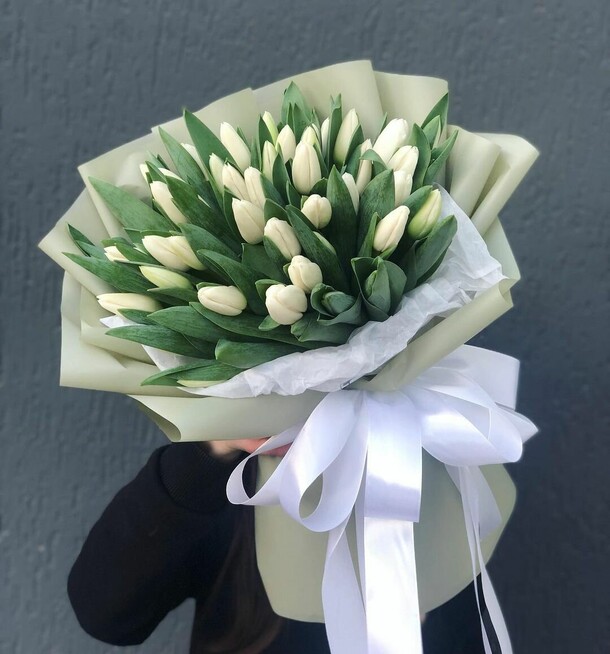 Тюльпаны 49, артикул F1166074 - 13089 рублей, доставка по городу. Flawery - доставка цветов