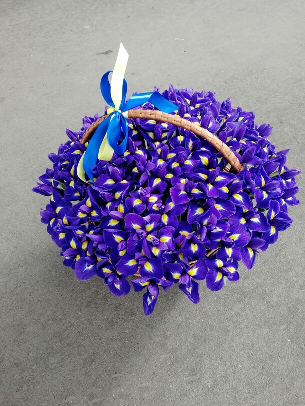 Ирис 101, артикул F1167600 - 19007 рублей, доставка по городу. Flawery - доставка цветов