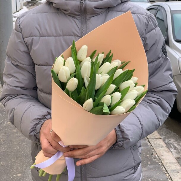 Тюльпаны, артикул F1177077 - 6363 рублей, доставка по городу. Flawery - доставка цветов