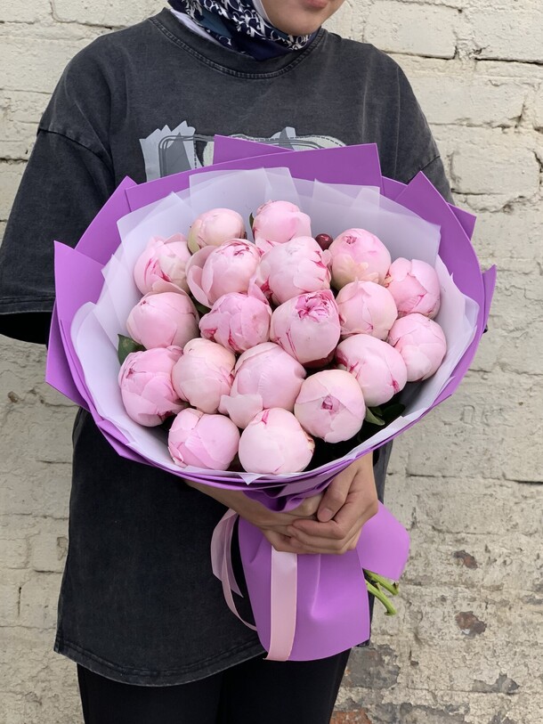 Пионы розовые, артикул F1279988 - 18999 рублей, доставка по городу. Flawery - доставка цветов