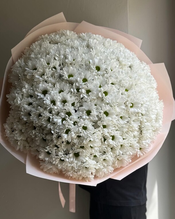 Хризантема 51, артикул F1428317 - 21999 рублей, доставка по городу. Flawery - доставка цветов