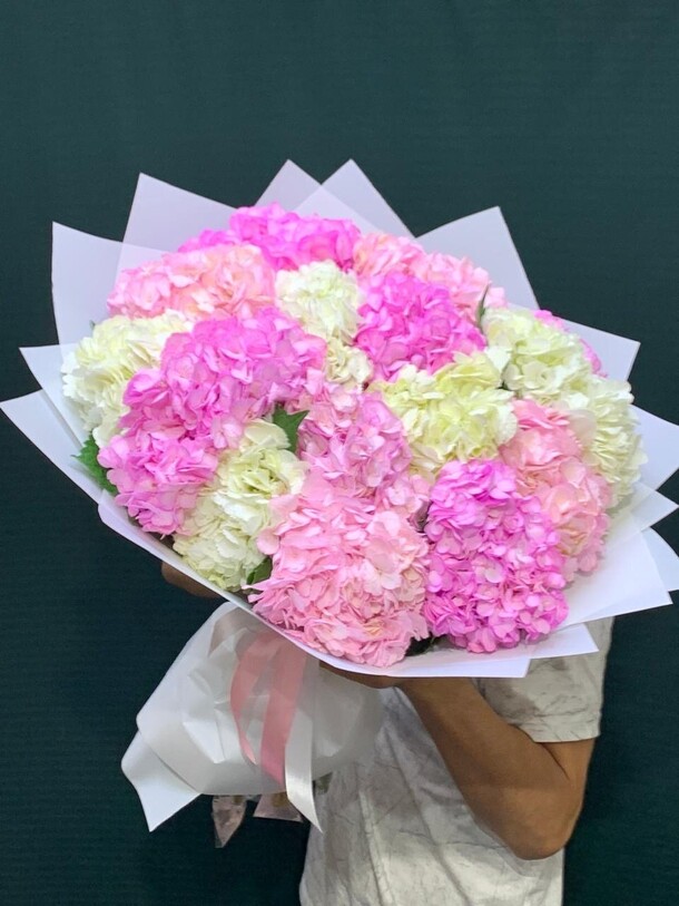 Гортензия 15 шт, артикул F1451321 - 11373 рублей, доставка по городу. Flawery - доставка цветов