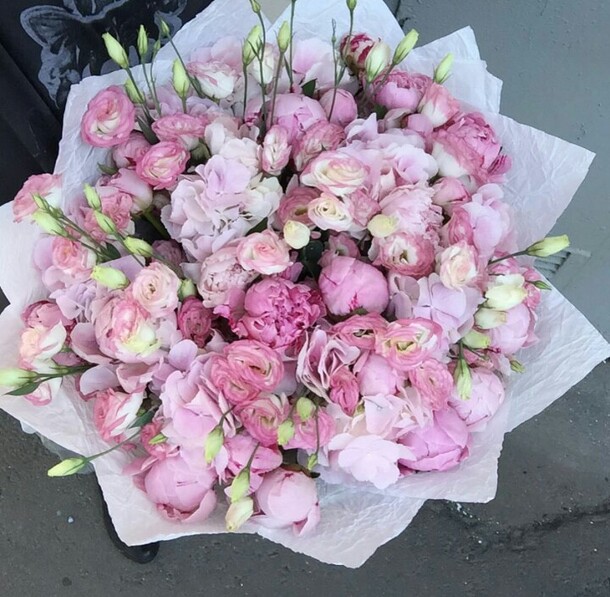 Нежный букет, артикул F17870 - 28599 рублей, доставка по городу. Flawery - доставка цветов