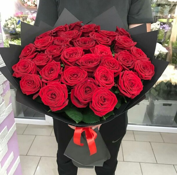 "букет амур", артикул F17995 - 7974 рублей, доставка по городу. Flawery - доставка цветов