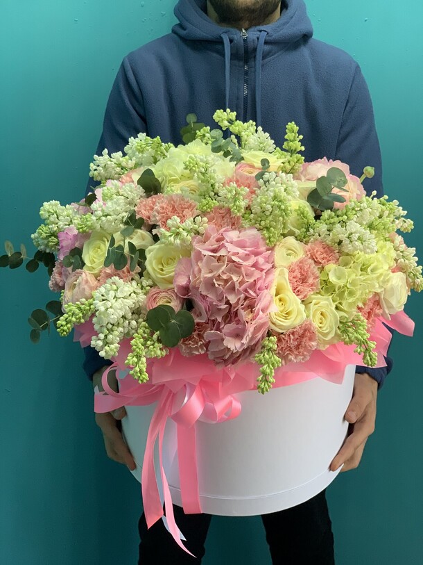 Весенний дождь, артикул F18140 - 74390 рублей, доставка по городу. Flawery - доставка цветов