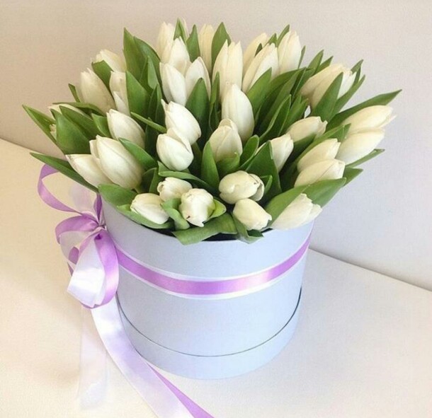 Коробка с тюльпанами., артикул F18743 - 12883 рублей, доставка по городу. Flawery - доставка цветов