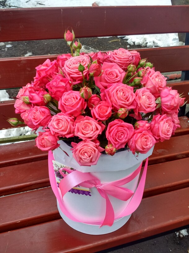 Коробка с розами, артикул F20203 - 9210 рублей, доставка по городу. Flawery - доставка цветов