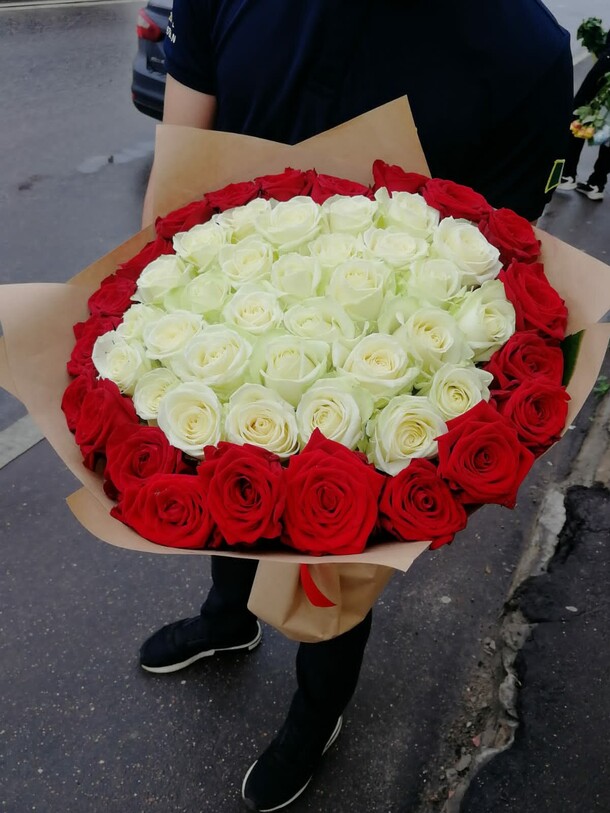 Яркий день, артикул F21034 - 8799 рублей, доставка по городу. Flawery - доставка цветов