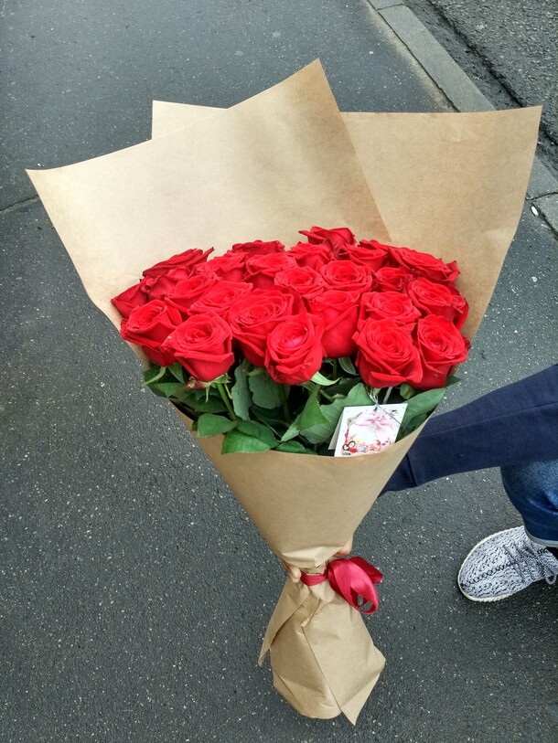 "скромная улыбка", артикул F21767 - 4999 рублей, доставка по городу. Flawery - доставка цветов