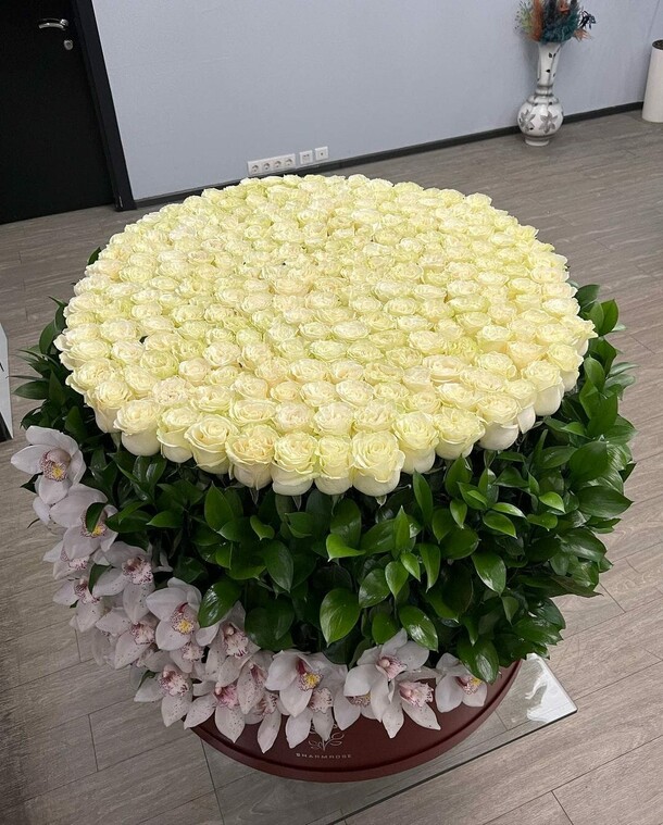 Снегопад, артикул F24721 - 94316 рублей, доставка по городу. Flawery - доставка цветов