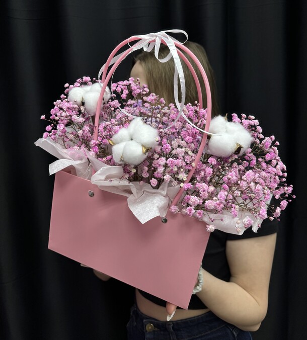 Гипсофила в сумке, артикул F1404501 - 4859 рублей, доставка по городу. Flawery - доставка цветов