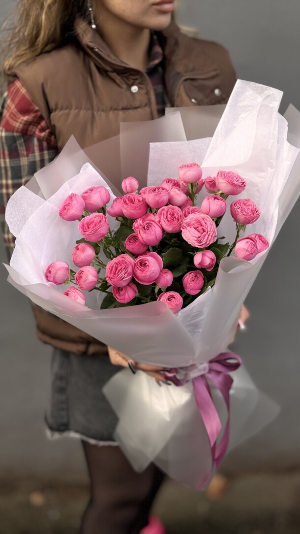 Кустовые пионовидные розы, артикул F1491813 - 8518 рублей, доставка по городу. Flawery - доставка цветов