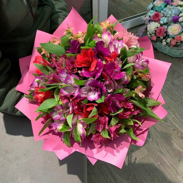 Букет из альстромерии / цветы, артикул F1402200 - 5545 рублей, доставка по городу. Flawery - доставка цветов