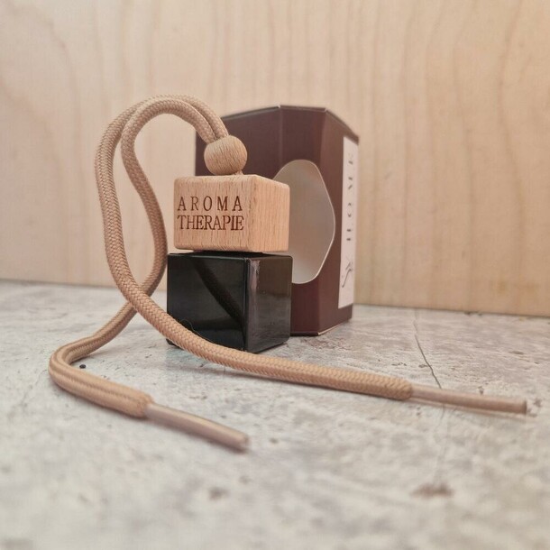 Автодиффузор blossom. Объем 8мл, артикул F1403465 - 1130 рублей, доставка по городу. Flawery - доставка цветов