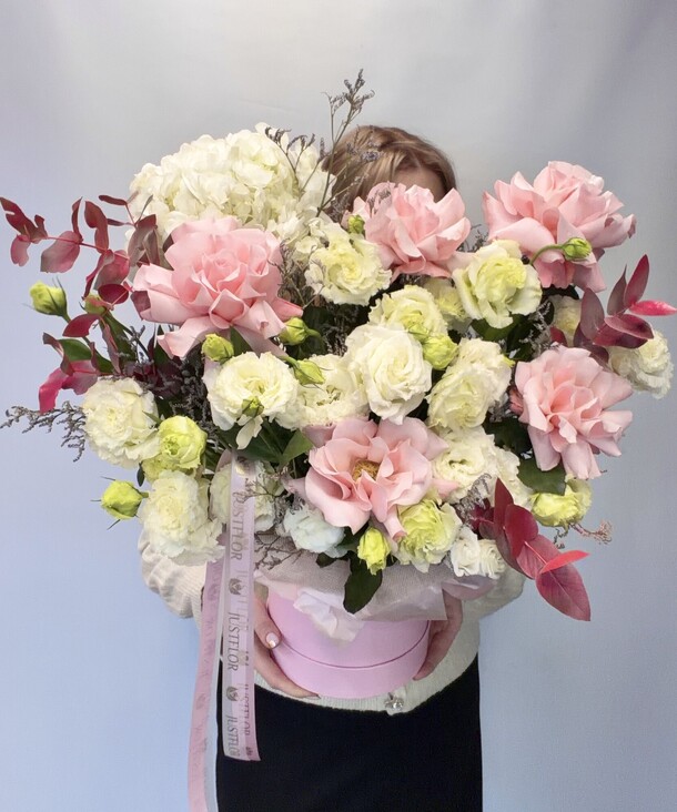 Композиция siesta, артикул F1521292 - 9250 рублей, доставка по городу. Flawery - доставка цветов