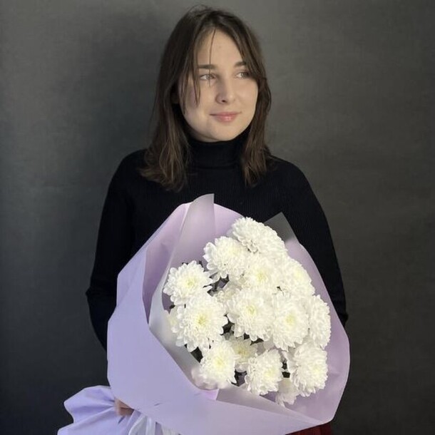 Комплимент из хризантем, артикул F1408343 - 2695 рублей, доставка по городу. Flawery - доставка цветов