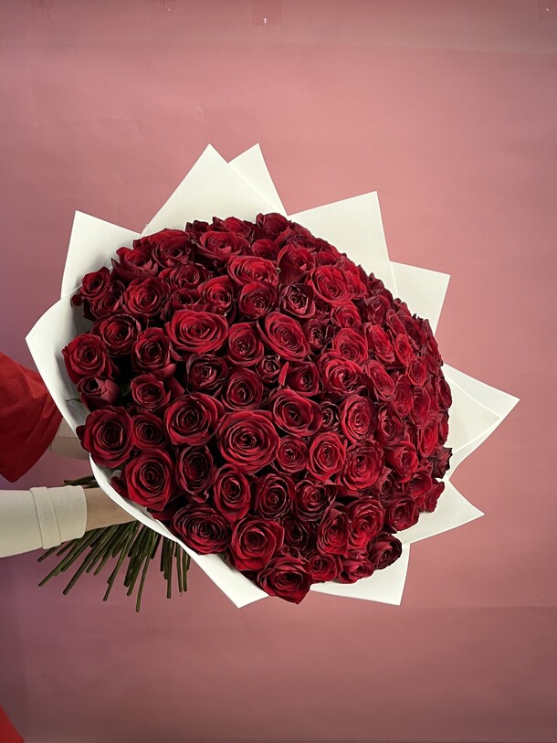 101 элитная роза, артикул F1409135 - 20889 рублей, доставка по городу. Flawery - доставка цветов