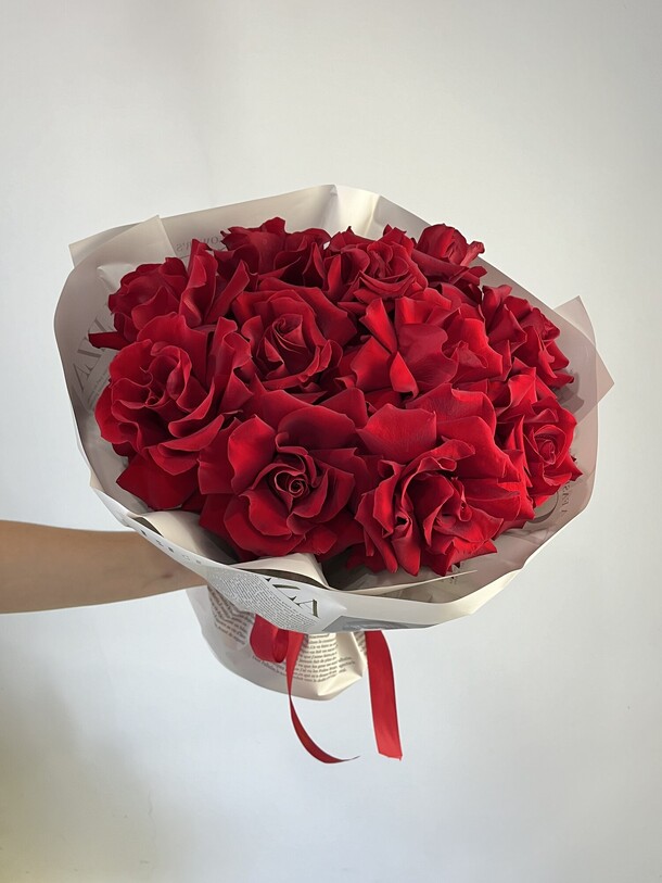 Букет « 11 роз», артикул F1446596 - 4939 рублей, доставка по городу. Flawery - доставка цветов