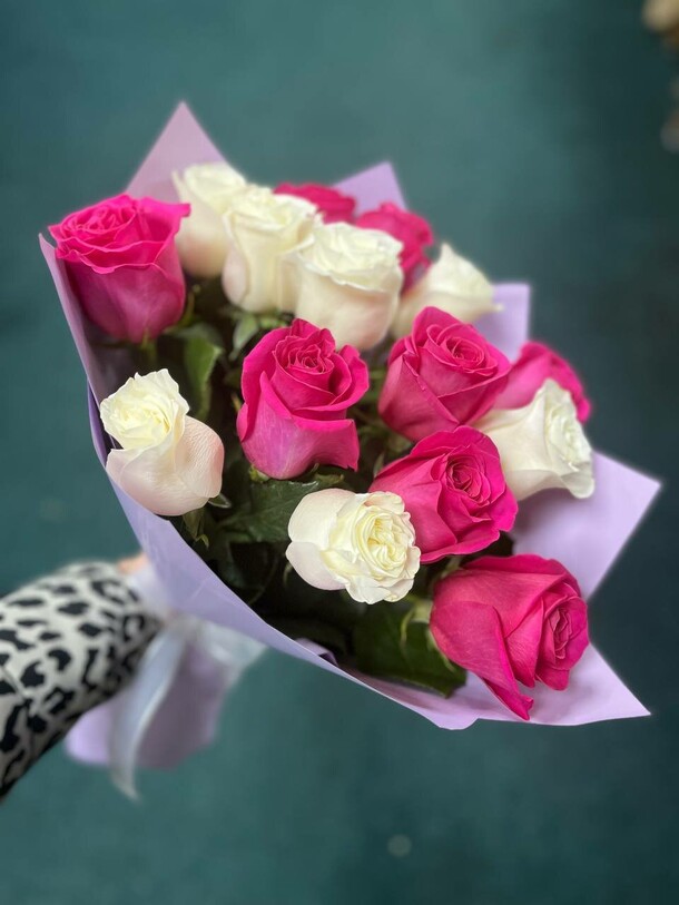 15 роз, артикул F1370676 - 7350 рублей, доставка по городу. Flawery - доставка цветов