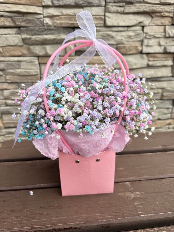 Сумочка с гипсофилой, артикул F1409159 - 3250 рублей, доставка по городу. Flawery - доставка цветов