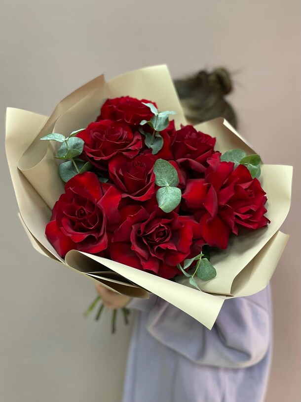 Букет из 7 французских роз❤️, артикул F1411992 - 6770 рублей, доставка по городу. Flawery - доставка цветов