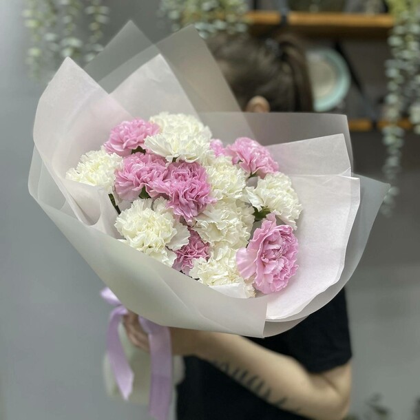 Букет из 15 диантусов, артикул F1416952 - 4700 рублей, доставка по городу. Flawery - доставка цветов