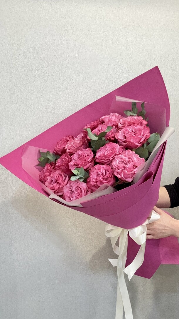 Фуксия, артикул F1410836 - 6200 рублей, доставка по городу. Flawery - доставка цветов