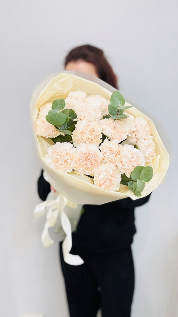 Нежный крем, артикул F1447717 - 3100 рублей, доставка по городу. Flawery - доставка цветов