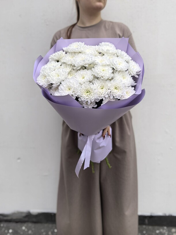 Хризантема 9шт, артикул F1433799 - 3290 рублей, доставка по городу. Flawery - доставка цветов