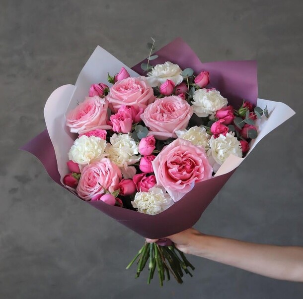 Кира, артикул F1162077 - 9680 рублей, доставка по городу. Flawery - доставка цветов