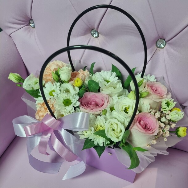 "сиреневый сюрприз", артикул F1218582 - 3490 рублей, доставка по городу. Flawery - доставка цветов