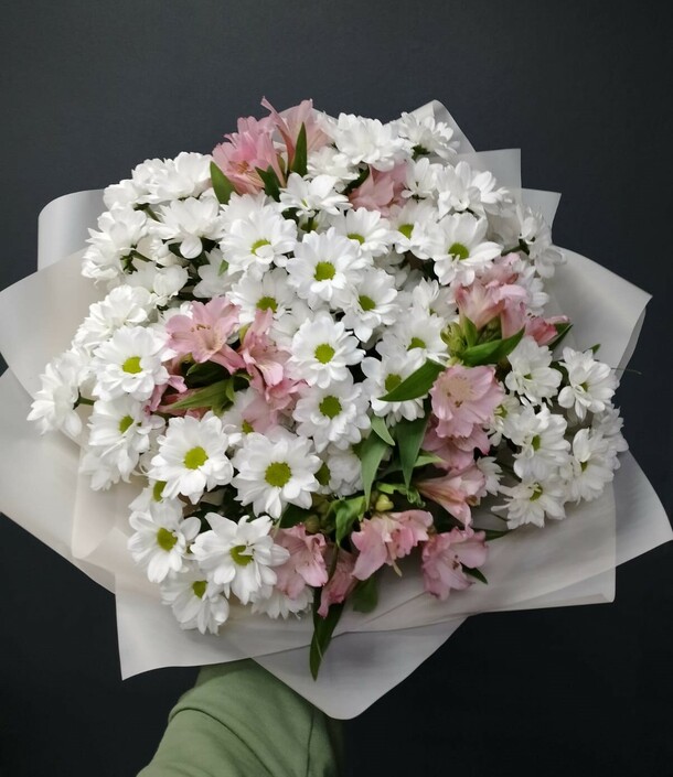 Цветочный вальс, артикул F1237177 - 7745 рублей, доставка по городу. Flawery - доставка цветов