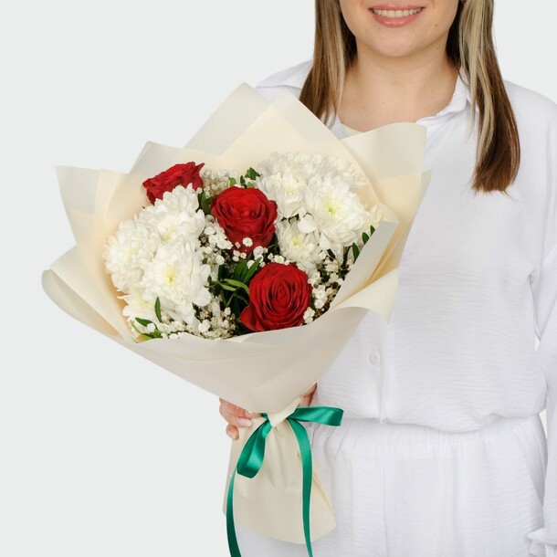 Букет романтичная симфония, артикул F1413170 - 4590 рублей, доставка по городу. Flawery - доставка цветов