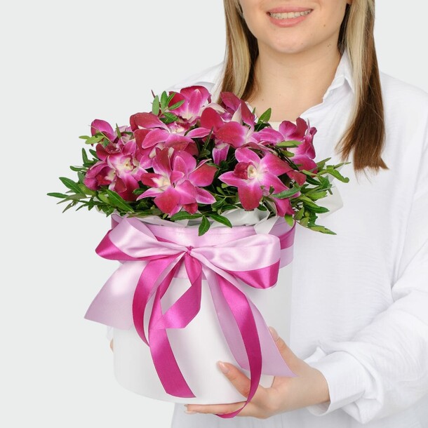 Букет элегантный оазис, артикул F1413185 - 5890 рублей, доставка по городу. Flawery - доставка цветов