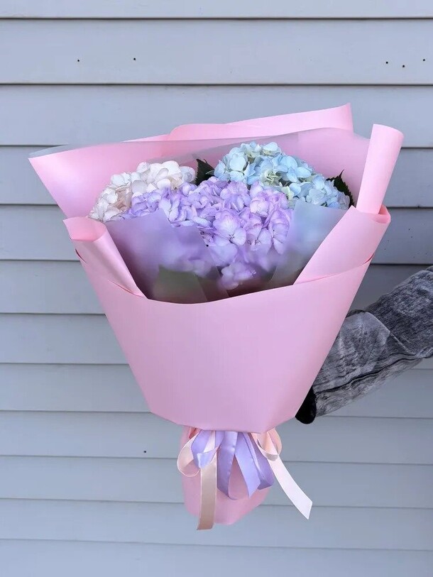 Букет гортензий момент нежности, артикул F1480573 - 3590 рублей, доставка по городу. Flawery - доставка цветов