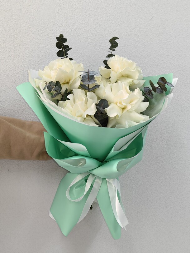 Белые французские розы, артикул F1414992 - 2650 рублей, доставка по городу. Flawery - доставка цветов