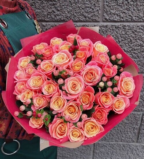 Букет коралловые бусы, размер l, артикул F1421976 - 9455 рублей, доставка по городу. Flawery - доставка цветов