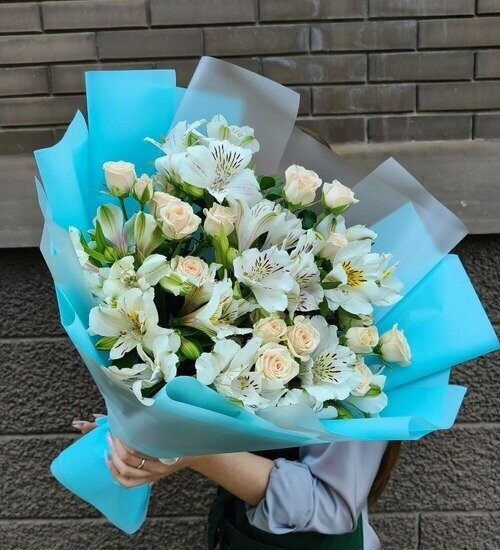 Букет притяжение, размер s, артикул F1422835 - 4182 рублей, доставка по городу. Flawery - доставка цветов