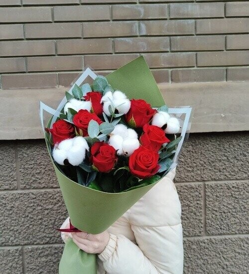 Букет кармен, размер s, артикул F1422853 - 3455 рублей, доставка по городу. Flawery - доставка цветов