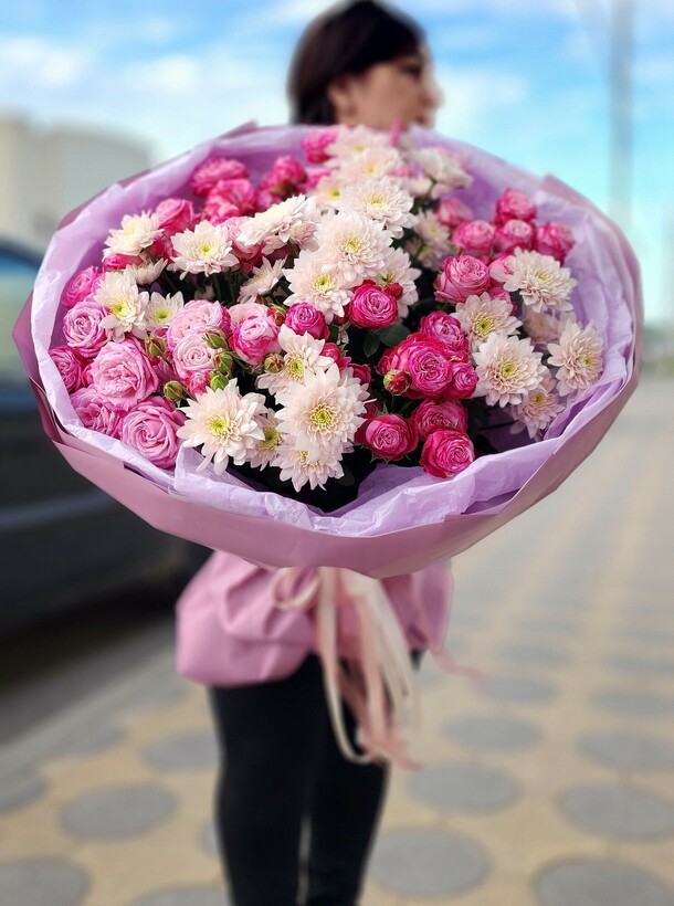 Букет микс, артикул F1420712 - 7438 рублей, доставка по городу. Flawery - доставка цветов