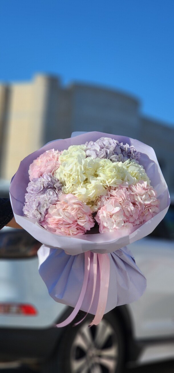 Букет из гортензии, артикул F1420836 - 5620 рублей, доставка по городу. Flawery - доставка цветов